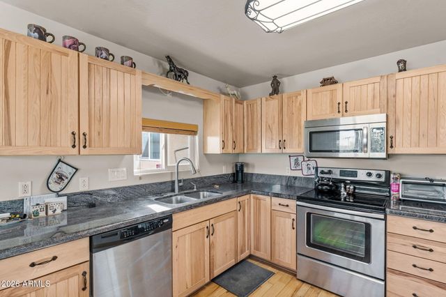 41050 N US Hwy 60 --, Morristown, AZ 85342