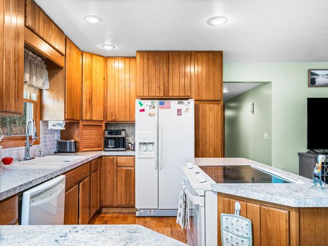 89 River Drive, Merritt, MI 49667