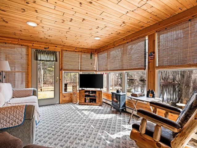 89 River Drive, Merritt, MI 49667