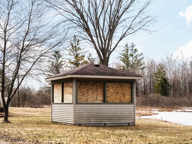 89 River Drive, Merritt, MI 49667