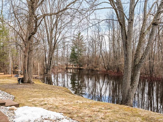 89 River Drive, Merritt, MI 49667