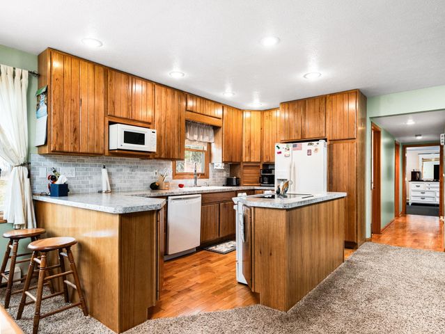 89 River Drive, Merritt, MI 49667