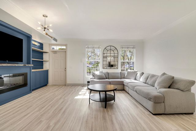 112 Wentworth Court, Jupiter, FL 33458