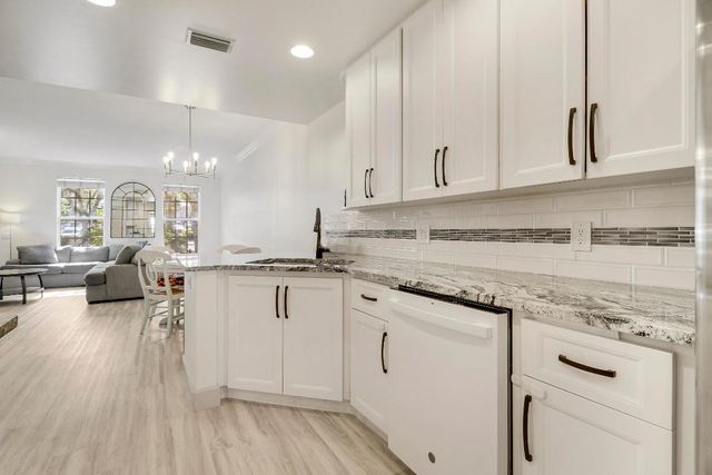 112 Wentworth Court, Jupiter, FL 33458