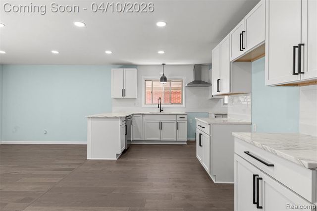 24369 Melody Lane, Taylor, MI 48180