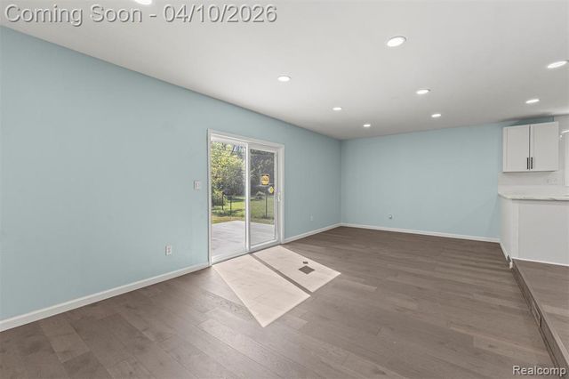 24369 Melody Lane, Taylor, MI 48180