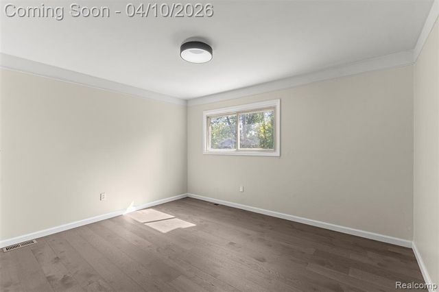 24369 Melody Lane, Taylor, MI 48180