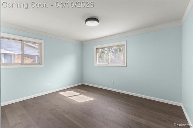 24369 Melody Lane, Taylor, MI 48180