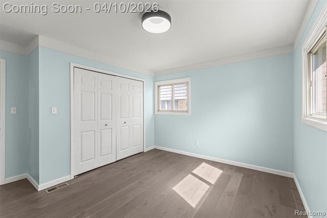 24369 Melody Lane, Taylor, MI 48180