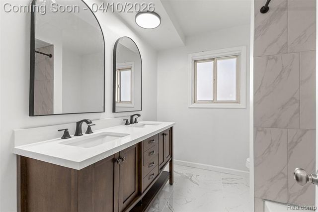 24369 Melody Lane, Taylor, MI 48180