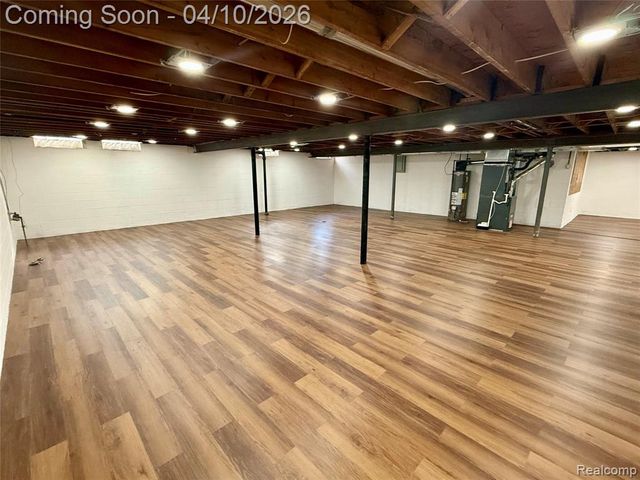 24369 Melody Lane, Taylor, MI 48180