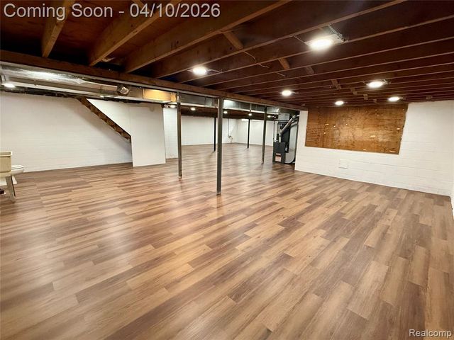 24369 Melody Lane, Taylor, MI 48180