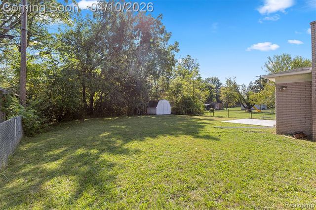 24369 Melody Lane, Taylor, MI 48180