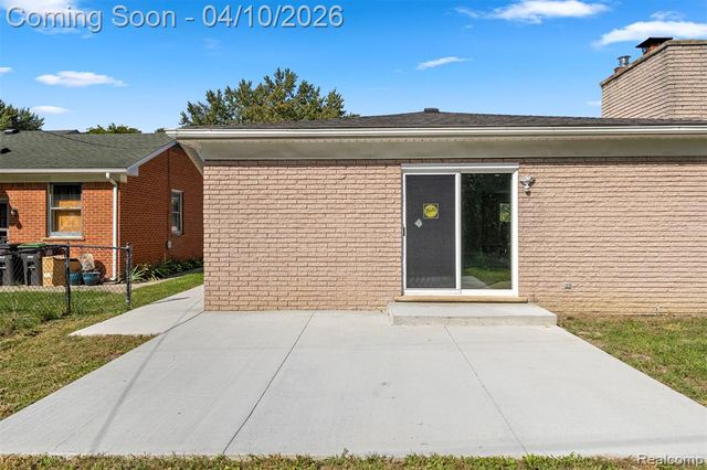 24369 Melody Lane, Taylor, MI 48180