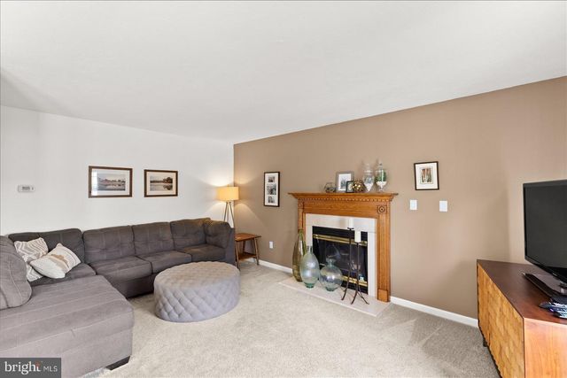 4 APPLER CT, Littlestown, PA 17340