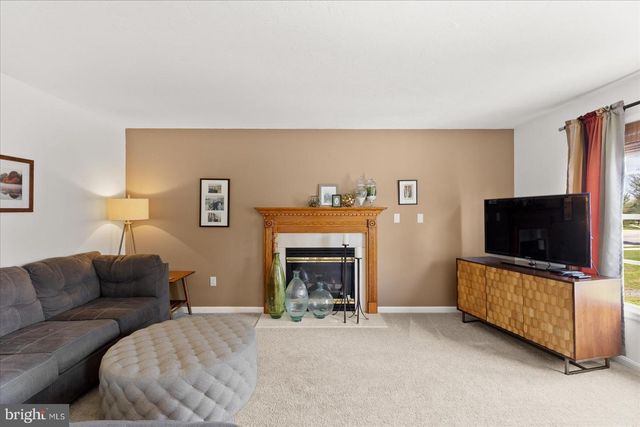 4 APPLER CT, Littlestown, PA 17340
