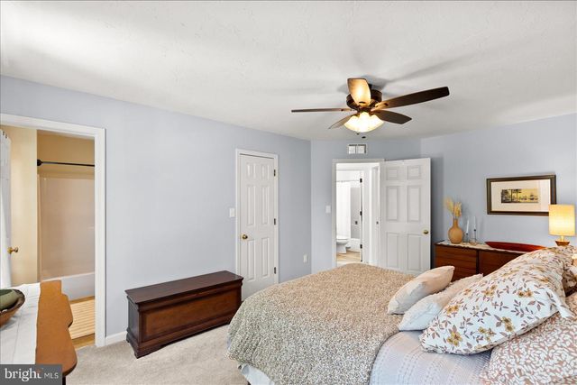 4 APPLER CT, Littlestown, PA 17340
