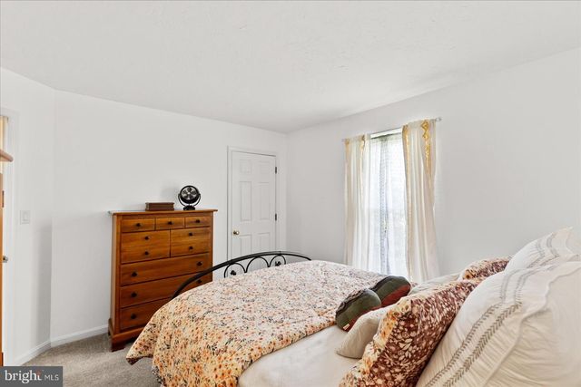 4 APPLER CT, Littlestown, PA 17340