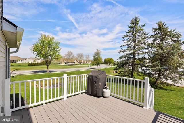 4 APPLER CT, Littlestown, PA 17340