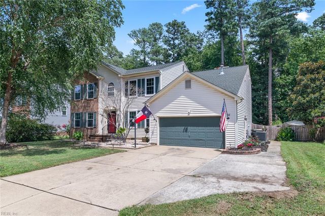 111 Hedgerow LN, Yorktown, VA 23693