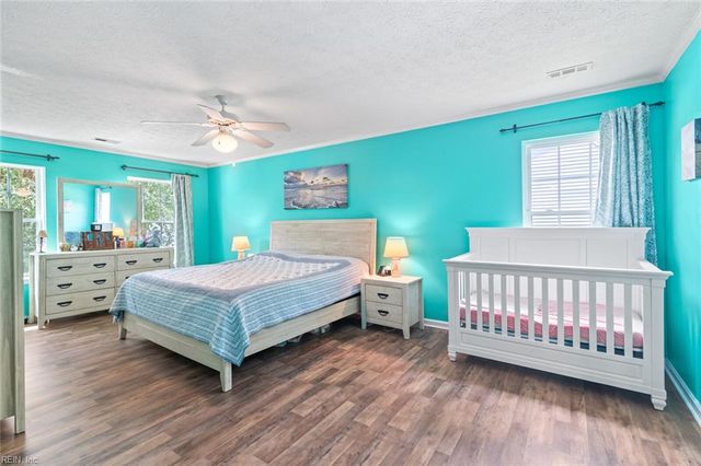 111 Hedgerow LN, Yorktown, VA 23693