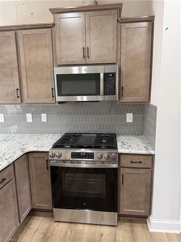 1762 Black Horse Road 50, Kernersville, NC 27284