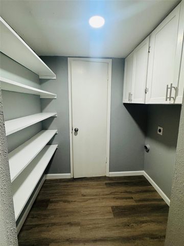 12509 Newbrook Dr Drive 331, Houston, TX 77072