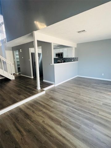 12509 Newbrook Dr Drive 331, Houston, TX 77072