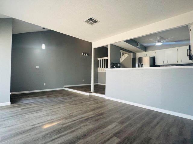 12509 Newbrook Dr Drive 331, Houston, TX 77072