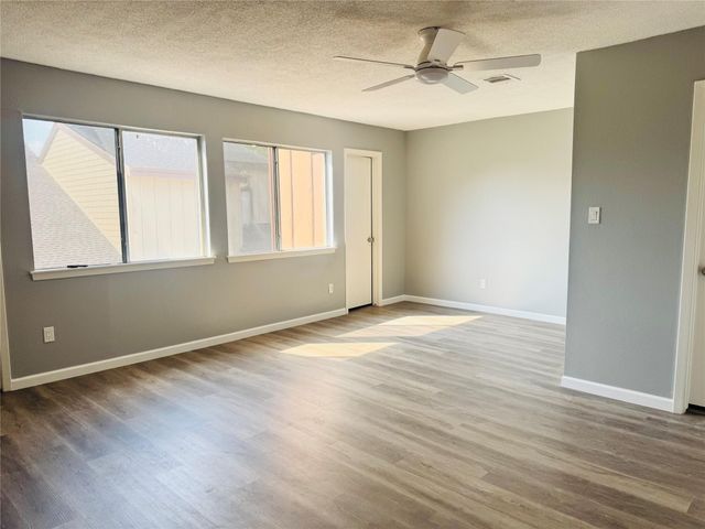 12509 Newbrook Dr Drive 331, Houston, TX 77072