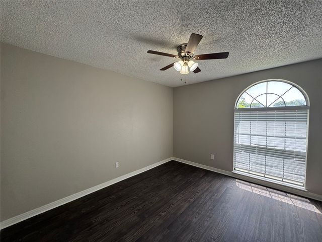 453 Little Valley Court, Fort Worth, TX 76108
