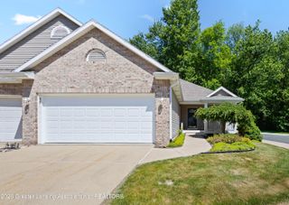 5051 W Willoughby Road 17, Holt, MI 48842
