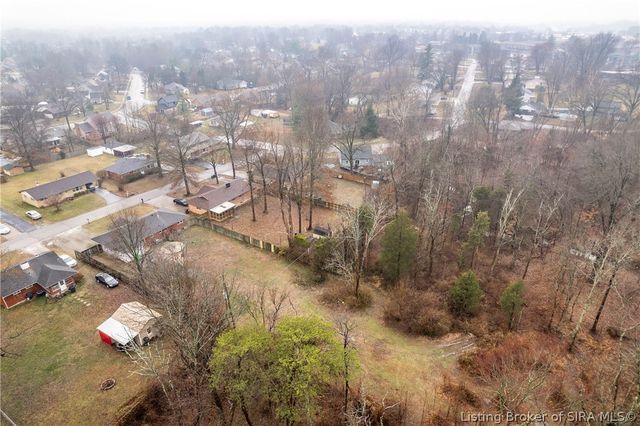 209 McConnell Drive, New Albany, IN 47150