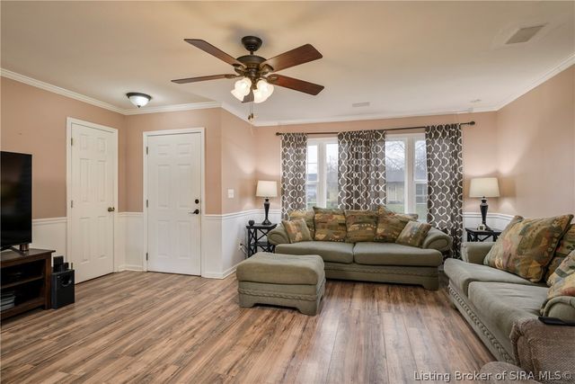 209 McConnell Drive, New Albany, IN 47150