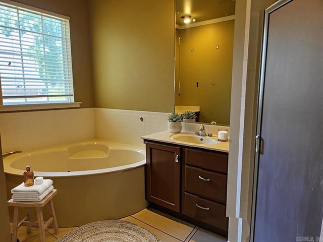 2604 Michael Lane, Jonesboro, AR 72404