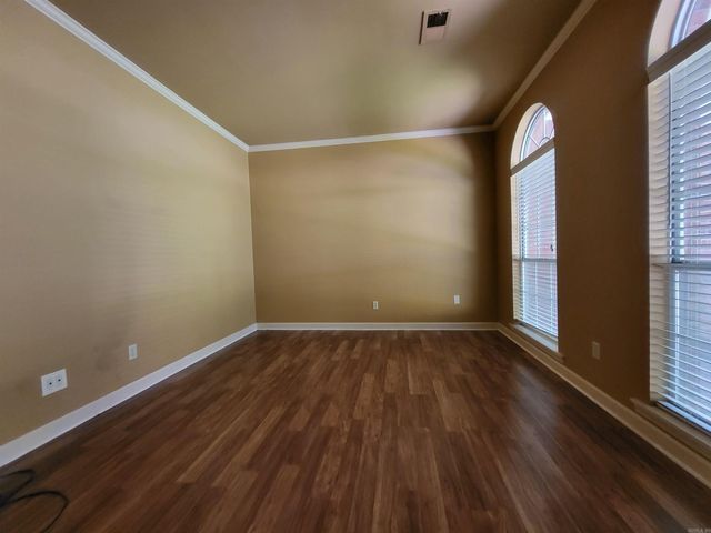 2604 Michael Lane, Jonesboro, AR 72404