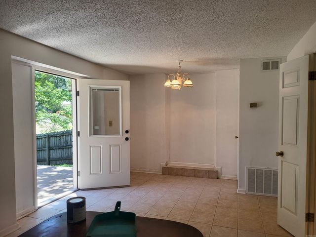 2604 Michael Lane, Jonesboro, AR 72404