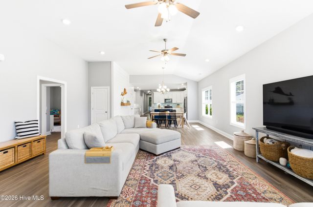335 Lightning Bug Lane, Holly Ridge, NC 28445