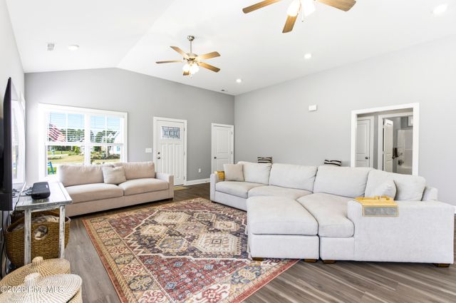 335 Lightning Bug Lane, Holly Ridge, NC 28445