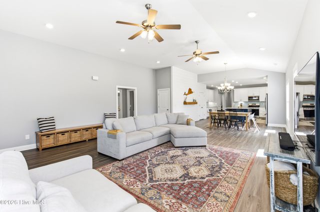 335 Lightning Bug Lane, Holly Ridge, NC 28445
