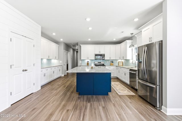 335 Lightning Bug Lane, Holly Ridge, NC 28445
