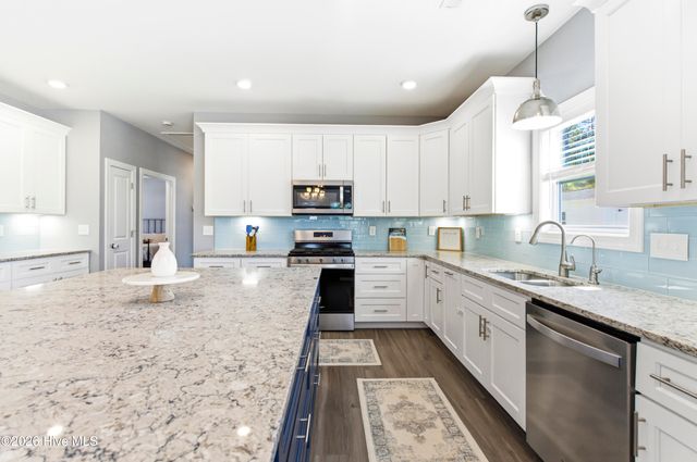 335 Lightning Bug Lane, Holly Ridge, NC 28445
