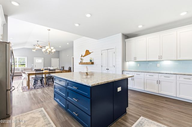 335 Lightning Bug Lane, Holly Ridge, NC 28445