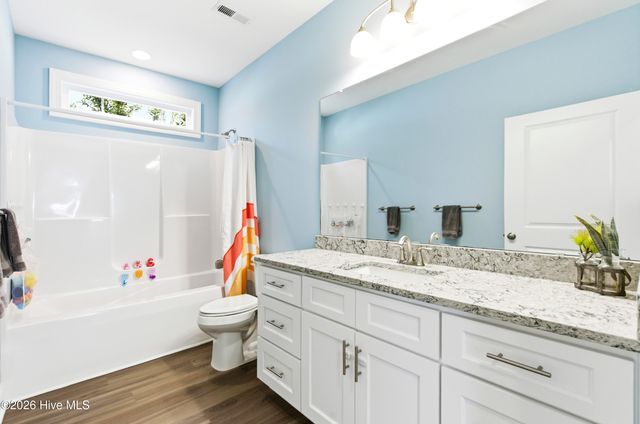 335 Lightning Bug Lane, Holly Ridge, NC 28445