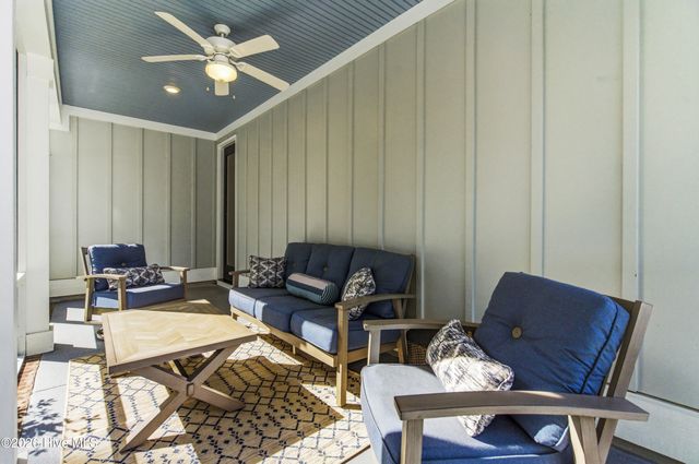 335 Lightning Bug Lane, Holly Ridge, NC 28445