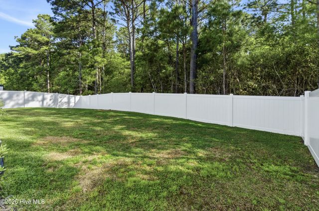 335 Lightning Bug Lane, Holly Ridge, NC 28445