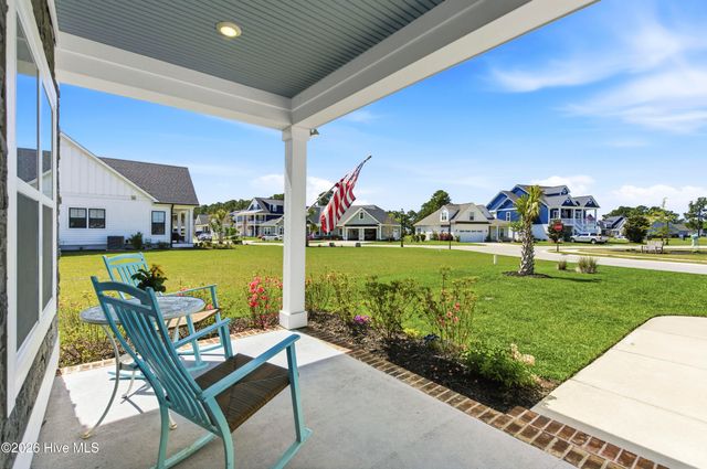 335 Lightning Bug Lane, Holly Ridge, NC 28445