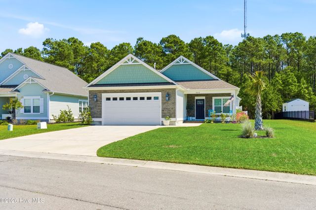 335 Lightning Bug Lane, Holly Ridge, NC 28445