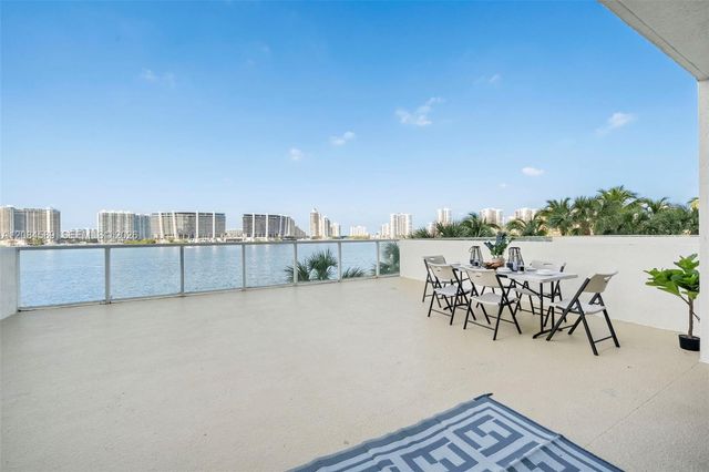 18100 N Bay Road 308, Sunny Isles Beach, FL 33160