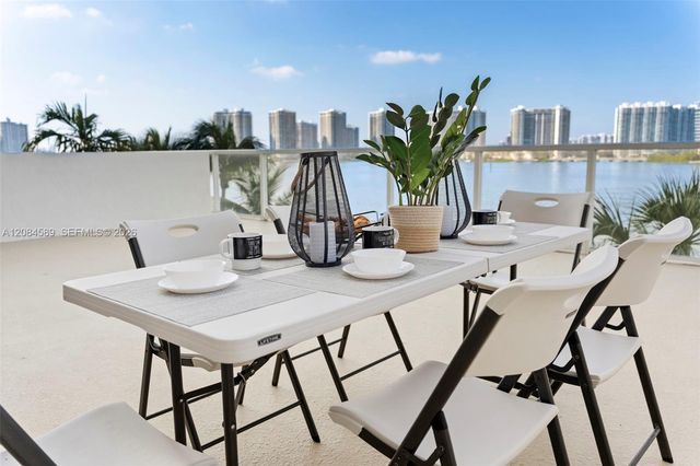 18100 N Bay Road 308, Sunny Isles Beach, FL 33160